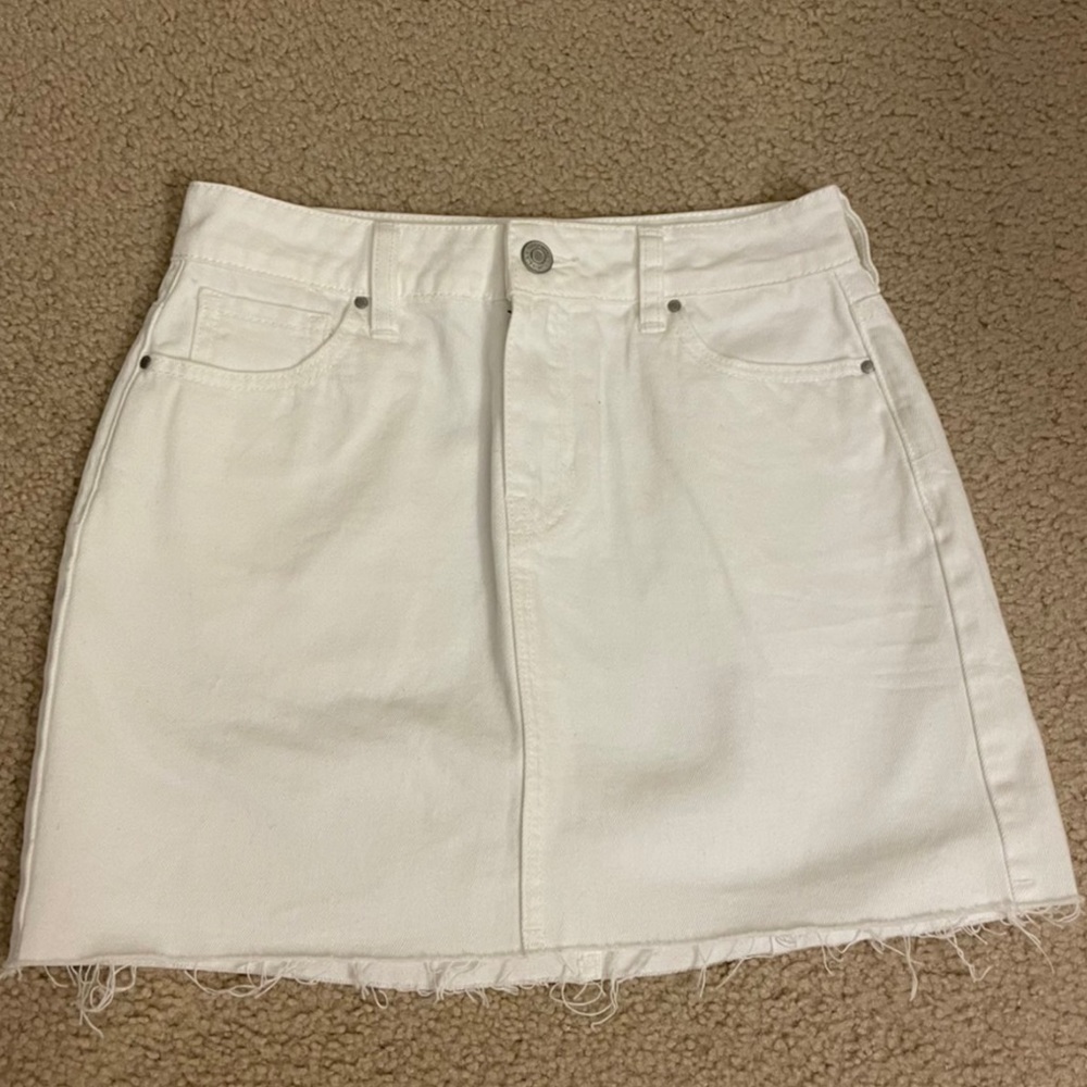 pacsun white denim skirt in 24 waist